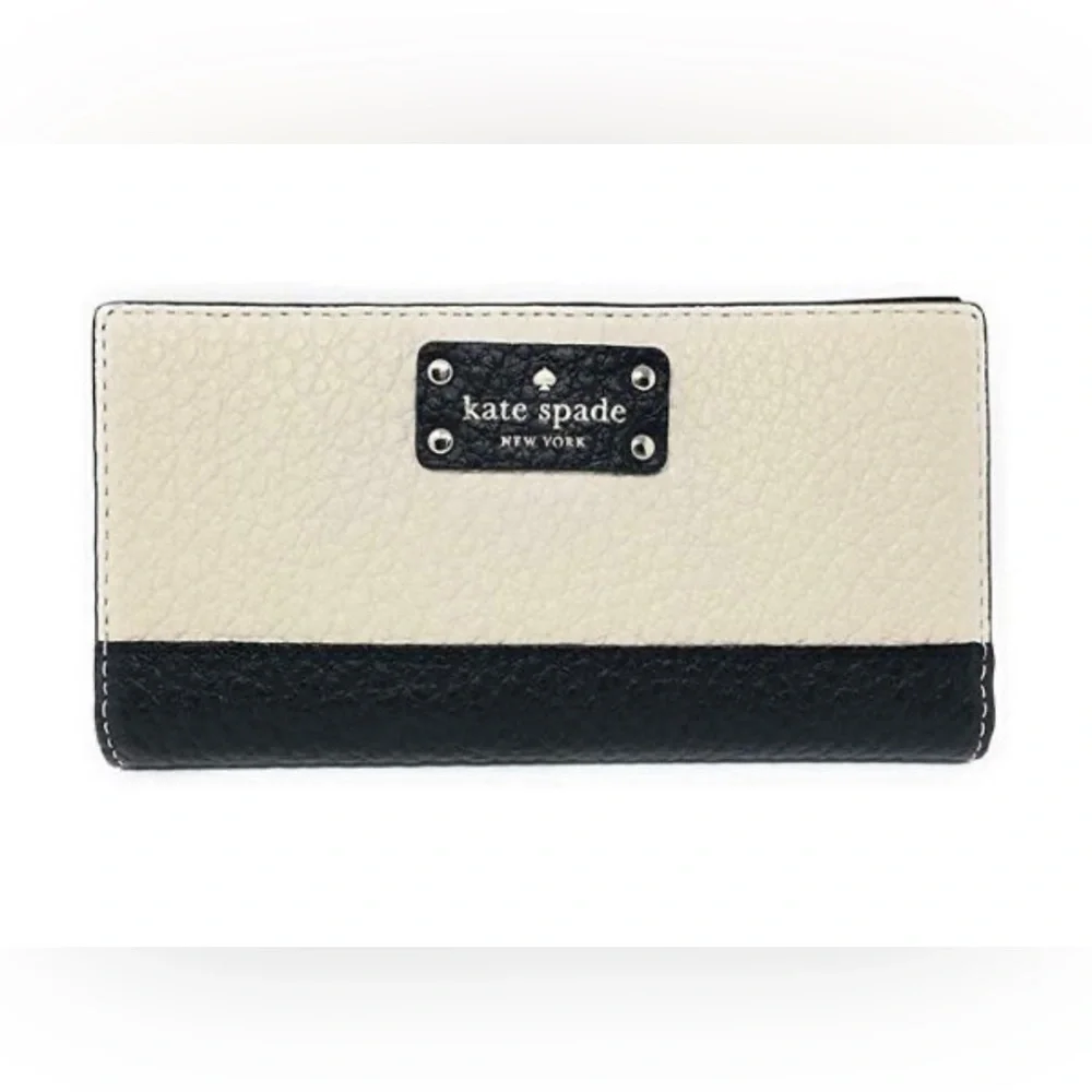 ❌SALE❌NWT KATE SPADE STACY LARGE SLIM BIFOLD WALLET BAY STREET Priced to sell. - Picture 1 of 7
